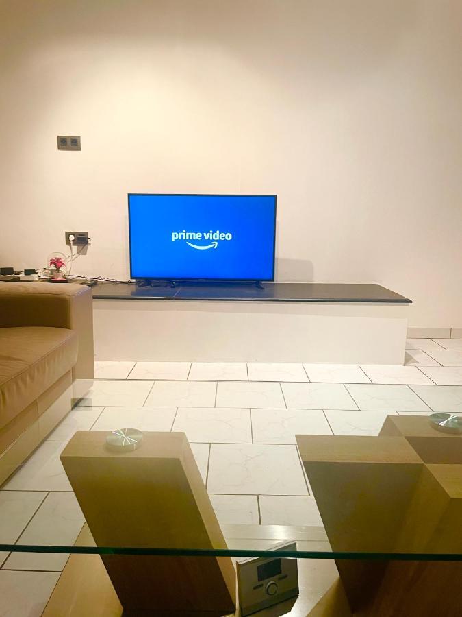 Lovely 2 Bedrooms Apartment Bryssel Exteriör bild