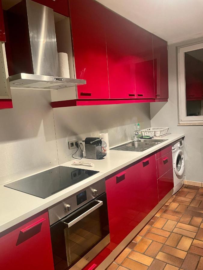 Lovely 2 Bedrooms Apartment Bryssel Exteriör bild